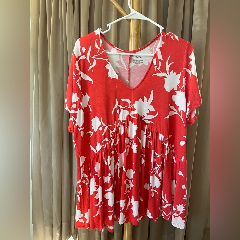 Layne Bryant Swing Tee size 14/16 $20 spring ready!​